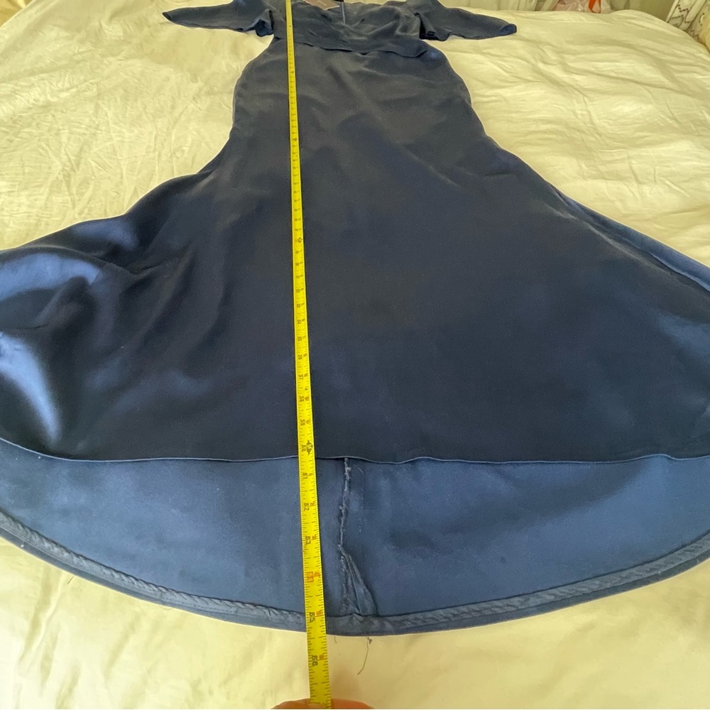 TALBOT‎ RUNHOF Tulip-Sleeve Satin Gown - Picture 9 of 16